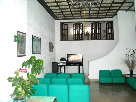 Hall Hotel 2 Mari Vieste